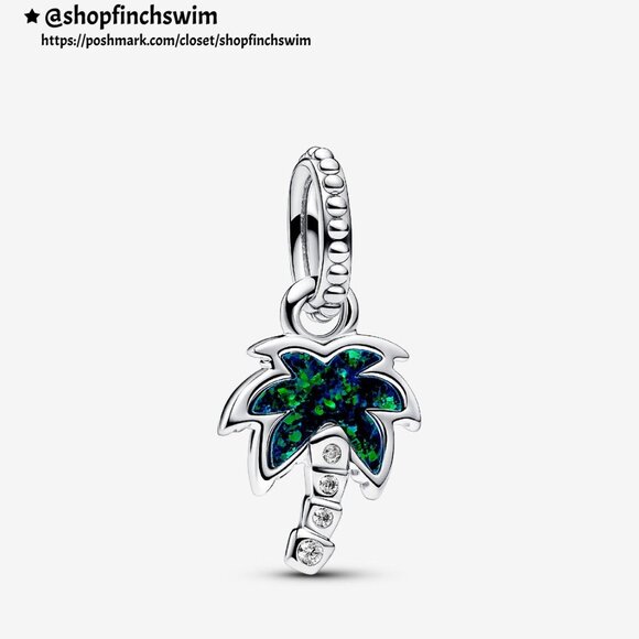 Pandora Opalescent Green Palm Tree Earrings Set - Picture 3 of 3